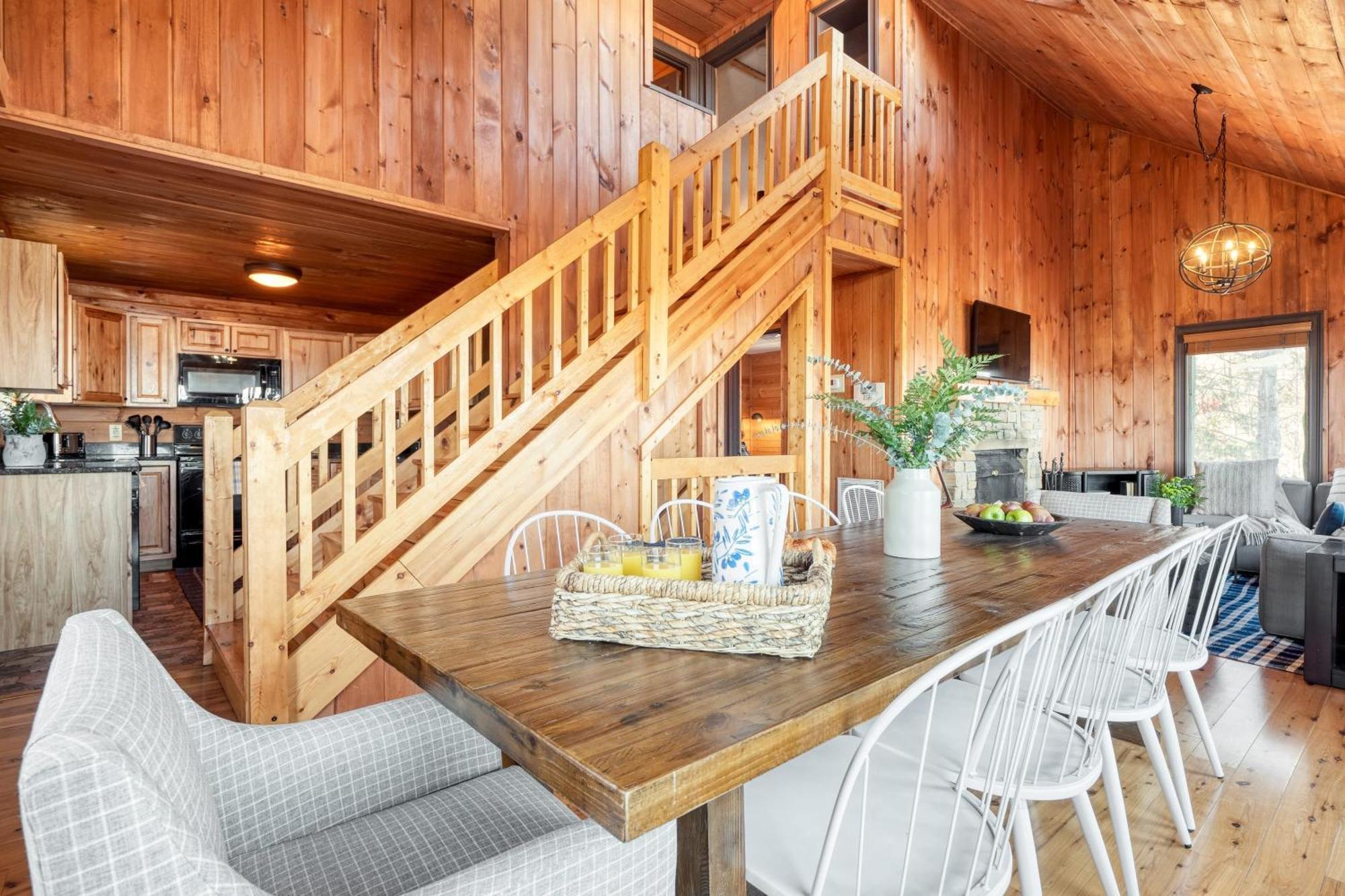 Fontana By Avantstay Gorgeous Mountain Cabin W Views Hot Tub Game Room Gatlinburg Bagian luar foto
