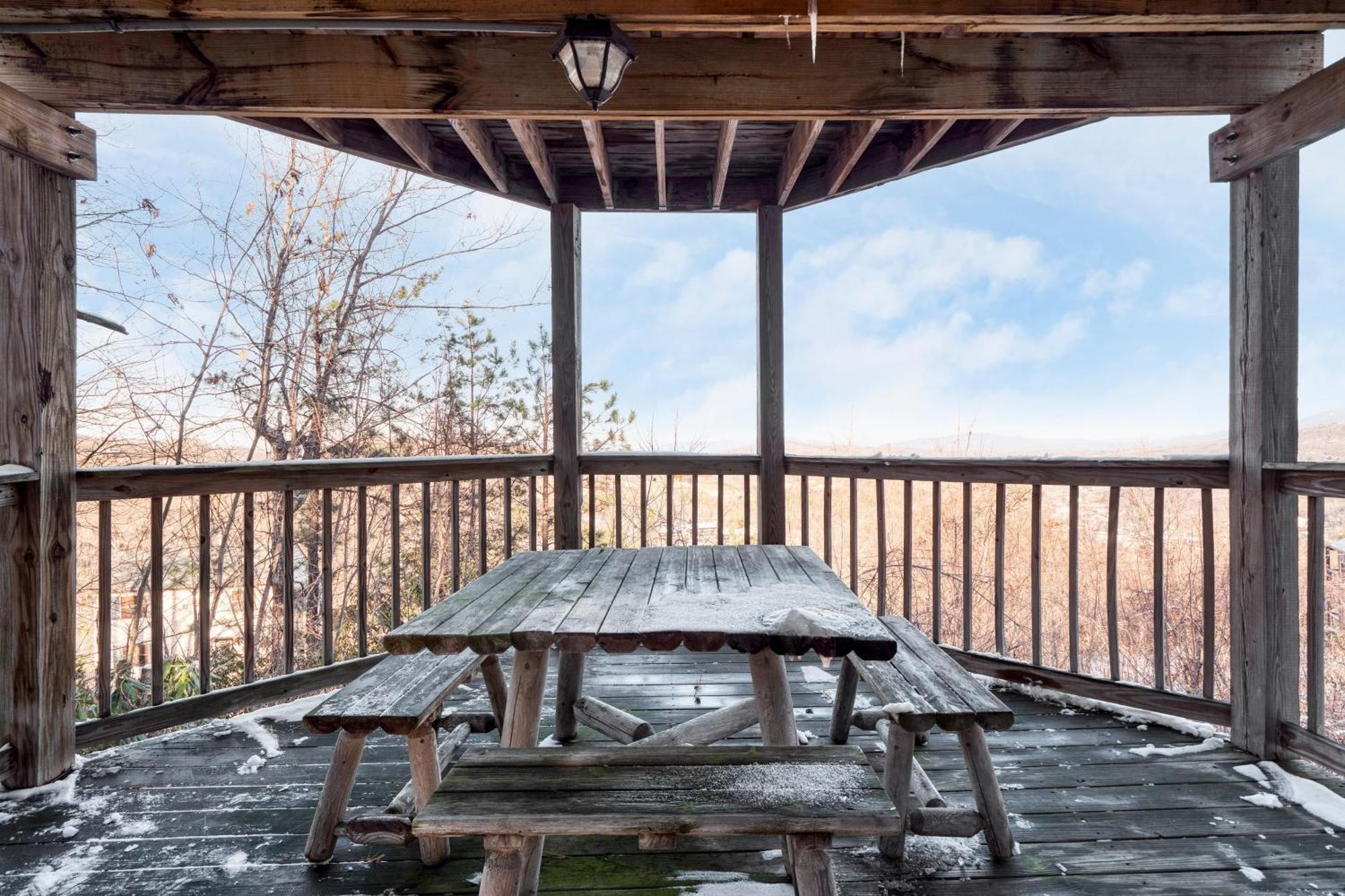 Fontana By Avantstay Gorgeous Mountain Cabin W Views Hot Tub Game Room Gatlinburg Bagian luar foto