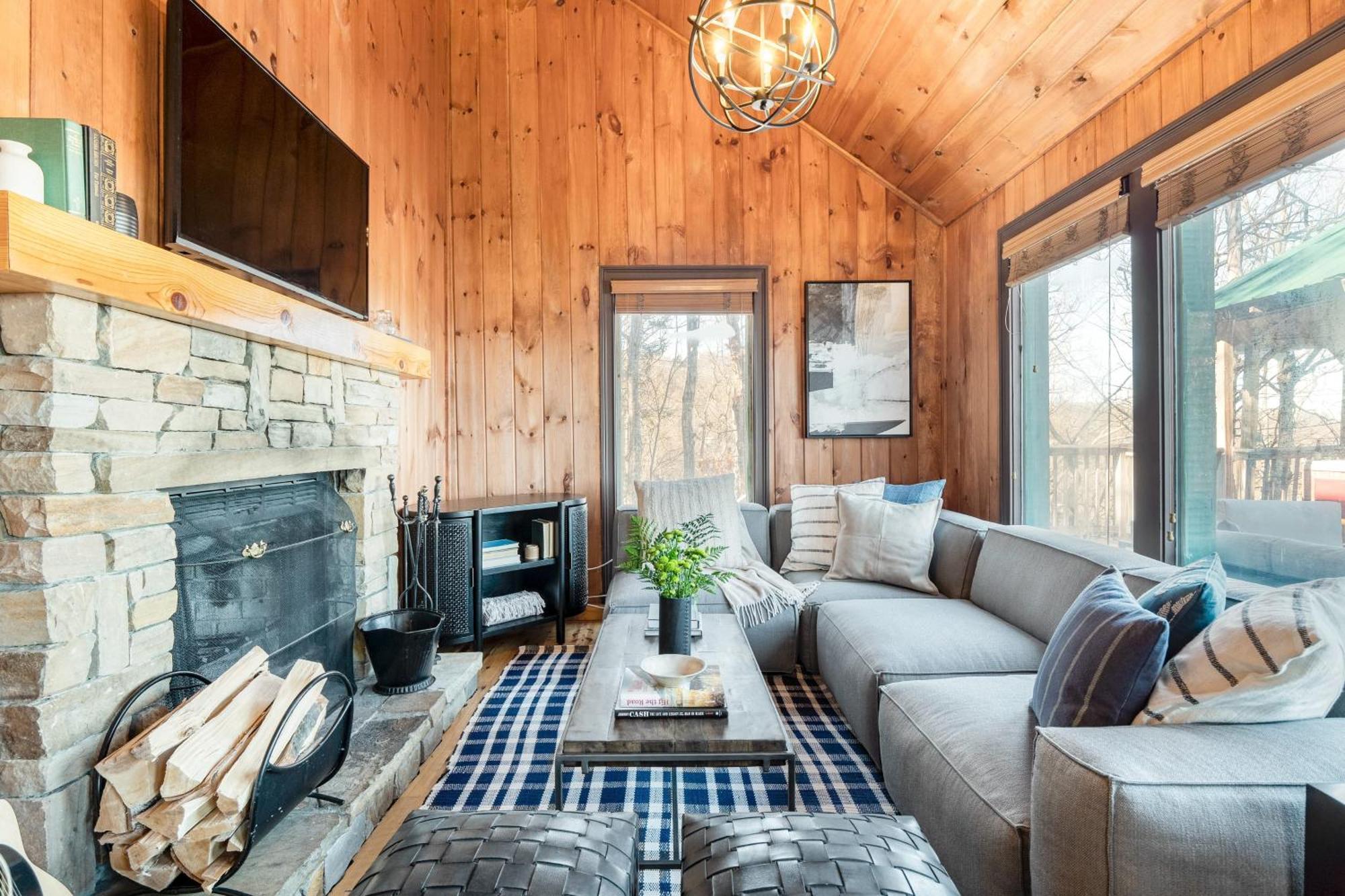 Fontana By Avantstay Gorgeous Mountain Cabin W Views Hot Tub Game Room Gatlinburg Bagian luar foto